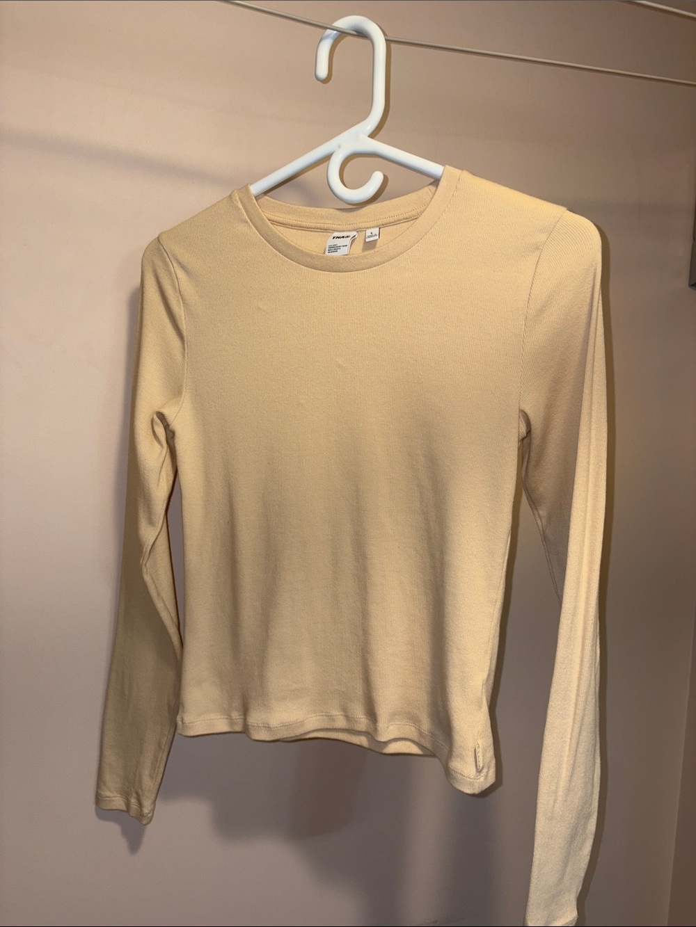 TNA Long Sleeve Crewneck Top in Cream